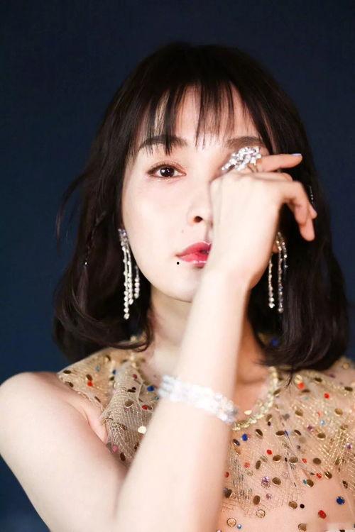 吴小姐最新爆料视频大全,揭秘娱乐圈幕后真相 第2张 吴小姐最新爆料视频大全,揭秘娱乐圈幕后真相 第2张